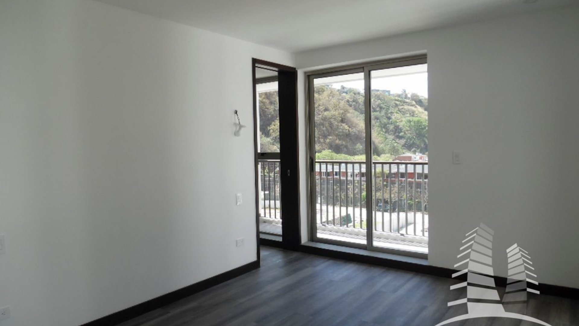 APARTAMENTO EN VENTA EN ZONA 13 - Miniatura 2