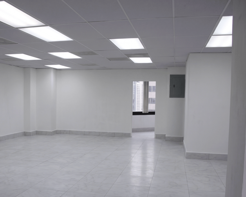 ALQUILER DE OFICINA TABICADA 185MT2 - MURANO CENTER, ZONA 10