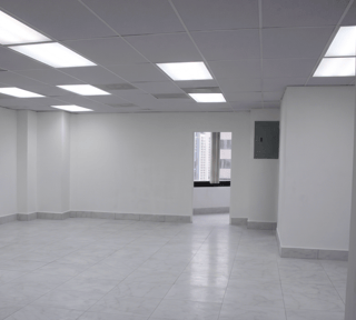 ALQUILER DE OFICINA TABICADA 185MT2 - MURANO CENTER, ZONA 10