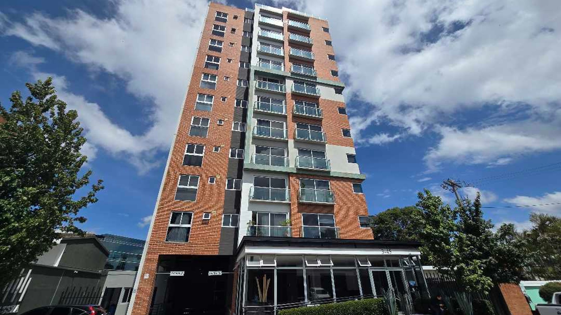 APARTAMENTO EN ALQUILER EN ZONA 15, VISTA HERMOSA I