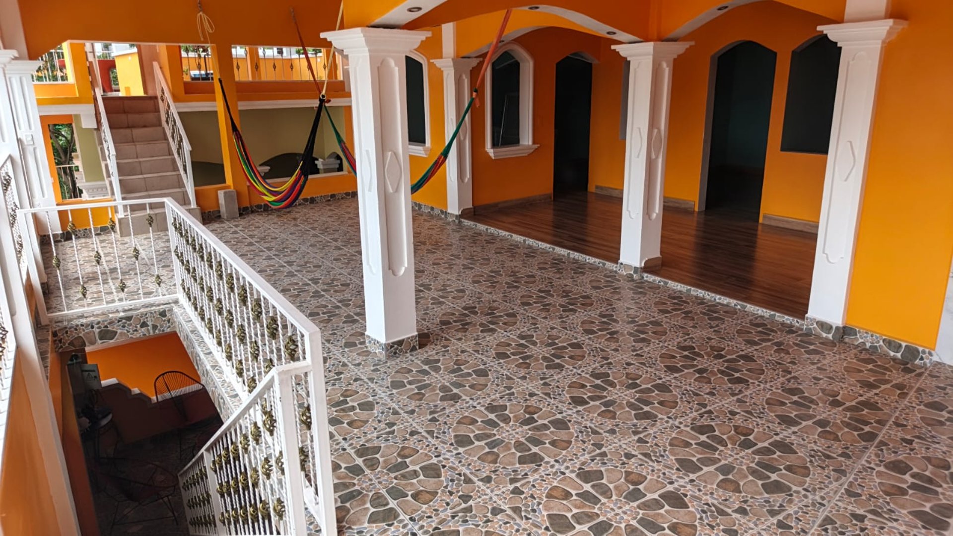 CASA EN RENTA IDEAL PARA OFICINAS O CLINICAS MEDICAS - Miniatura 43