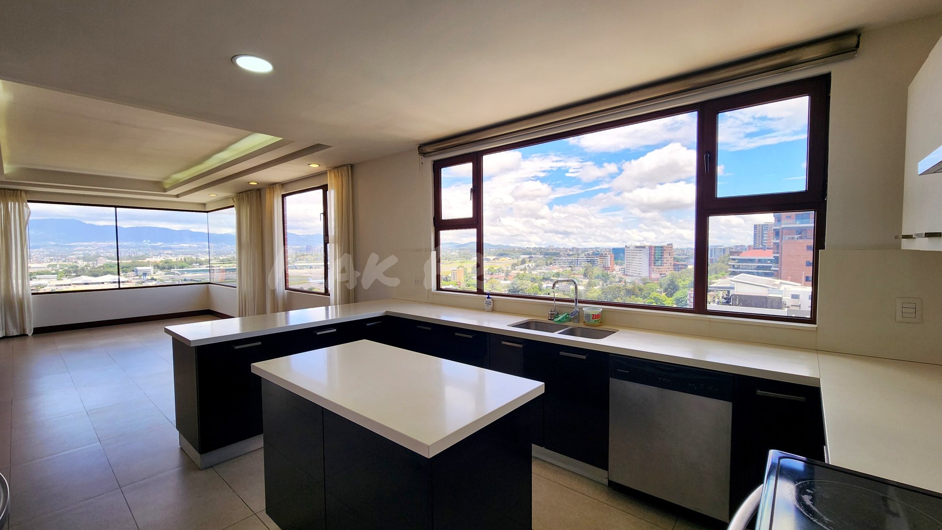 Venta San Patricio 2 z14 Penthouse con increíble vista - Miniatura 7