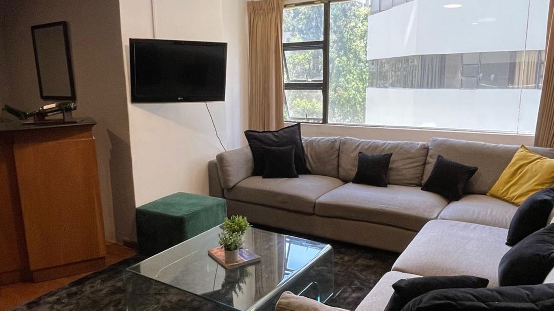 Alquiler de apartamento Amueblado y Equipado Pacífica Plaza Zona 14 - Miniatura 2