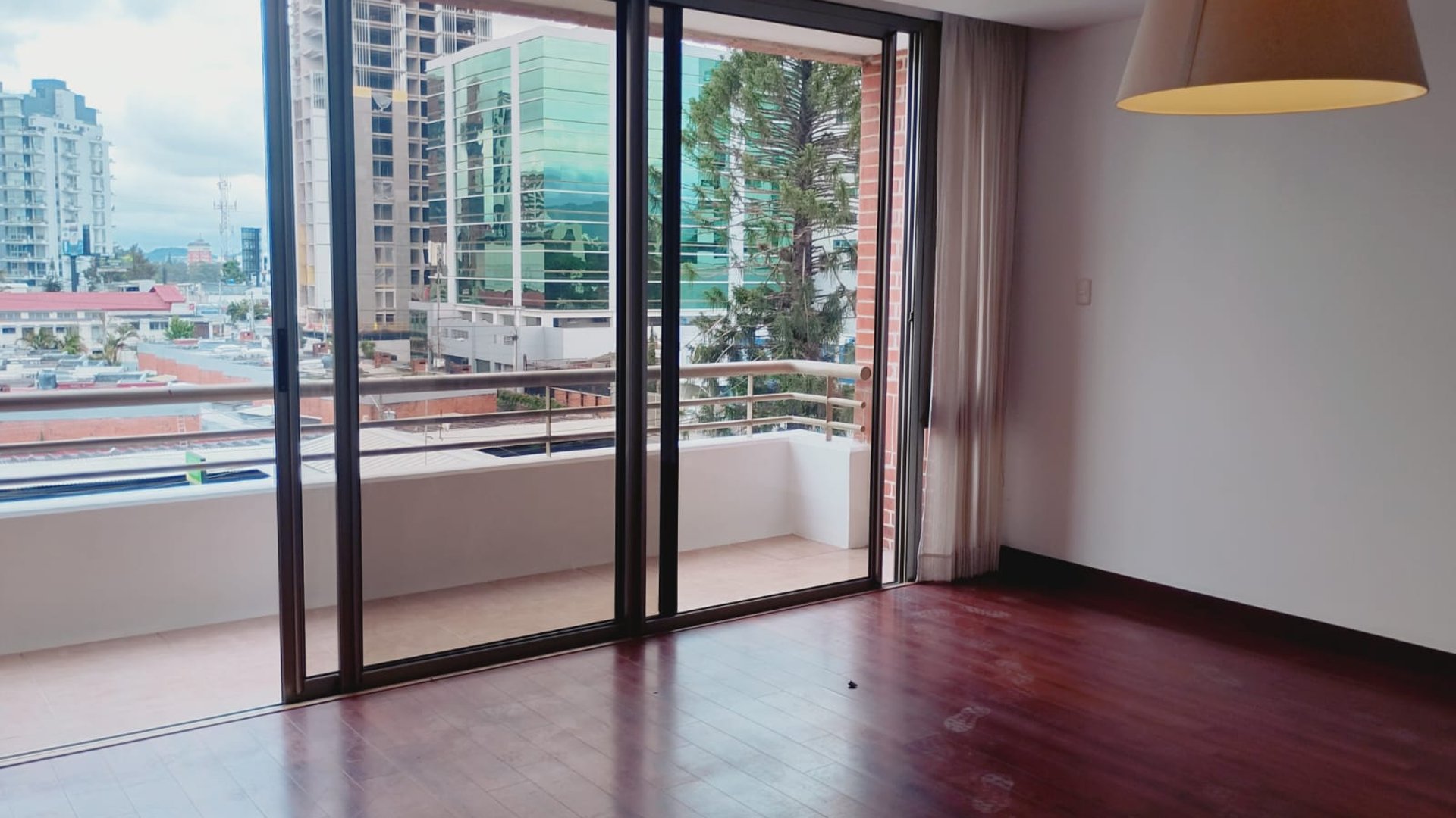 Exclusivo Apartamento de 150 m² en Renta - Zona 10, Guatemala - Miniatura 2