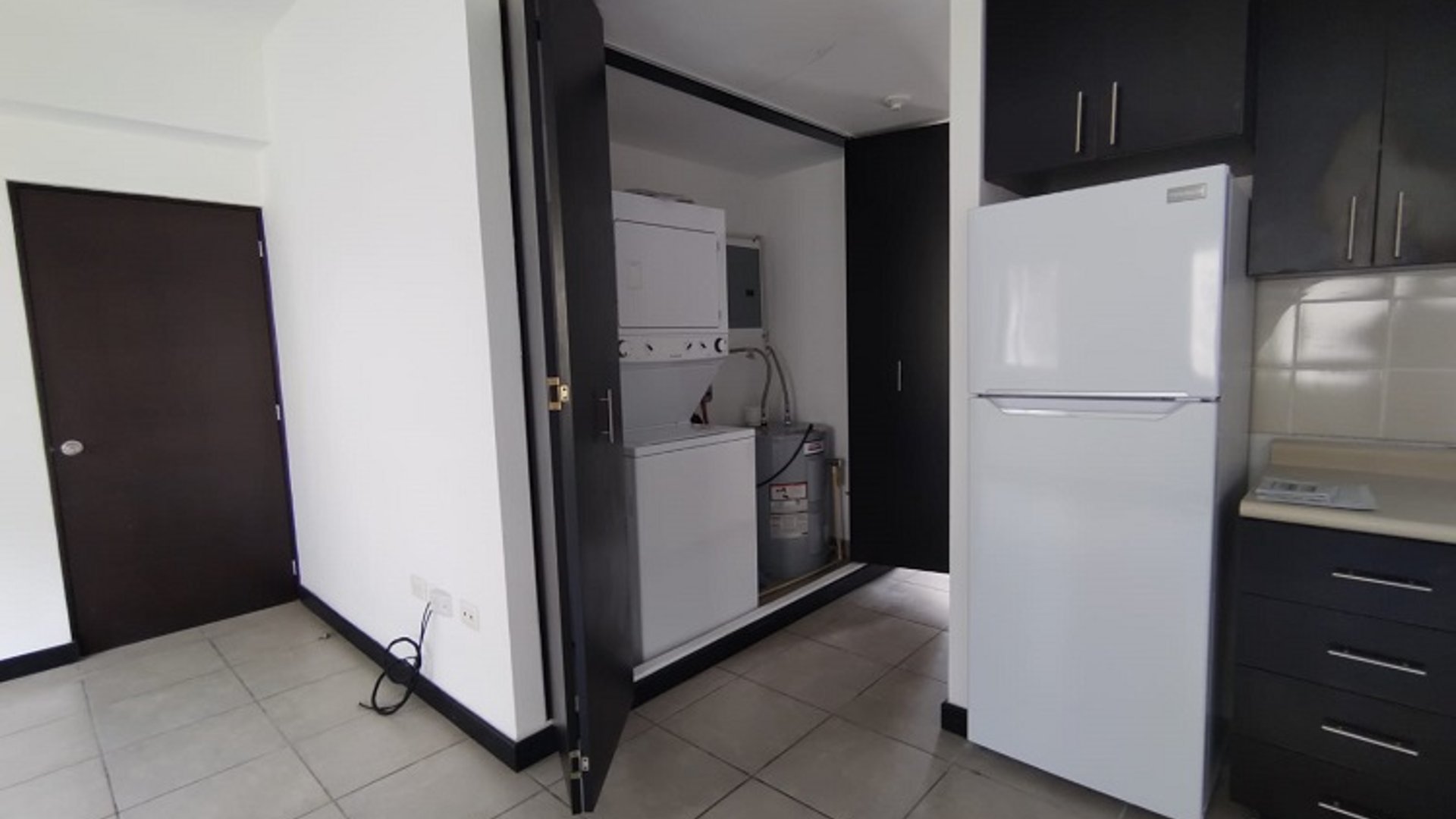 Alquilo Apartamento con Terraza en Zona 16 Cañada 16 - Miniatura 7