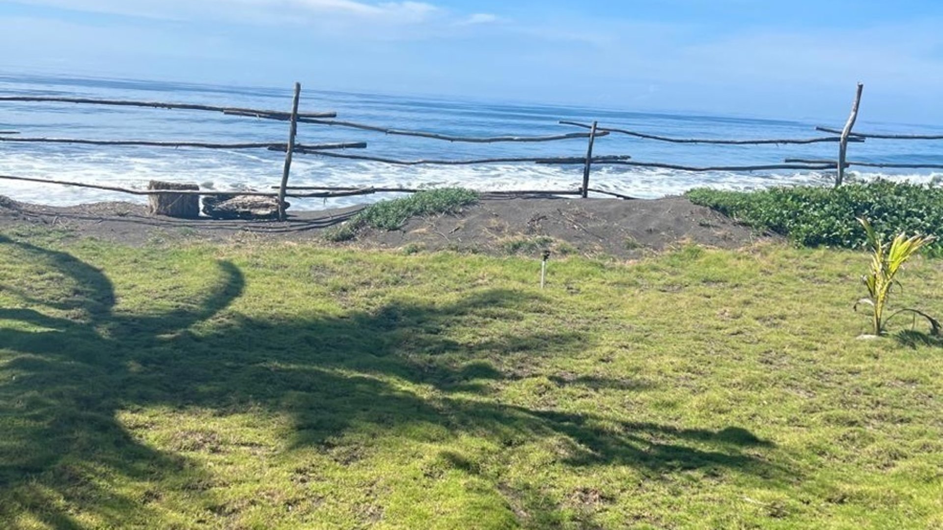 Terreno en Venta carretera a Monterrico