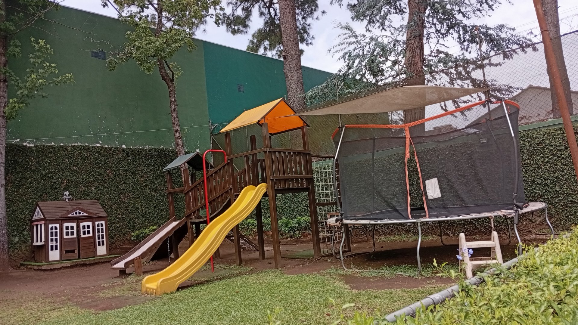 Casa en renta en condominio en zona 10 - Miniatura 12