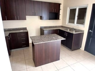 Casa en Venta en La Reserva, Carretera a El Salvador - 4