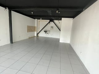 Local comercial en renta en Zona 4 Villa Nueva Guatemala - Image 6