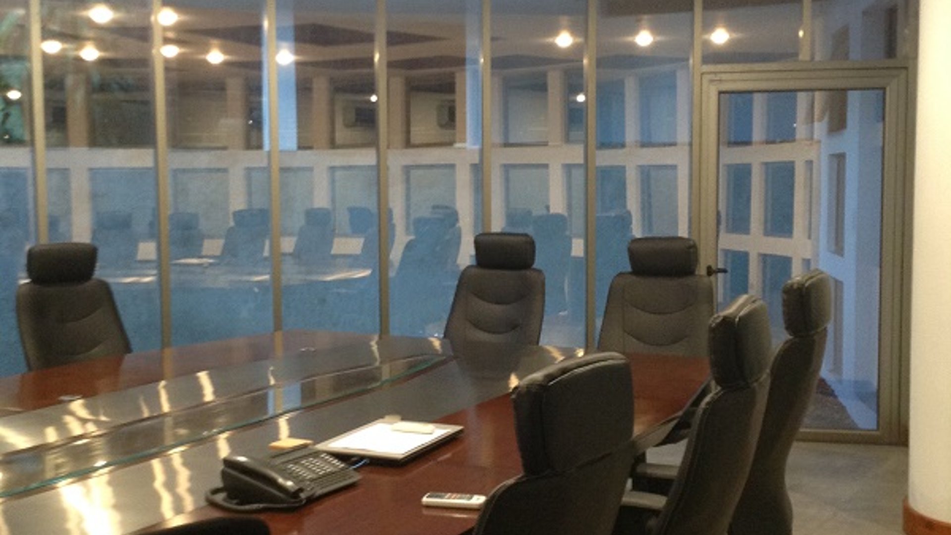 ✨???? Zona 14, propiedad en venta, 2,200 m² ideal oficinas✨ - Miniatura 2