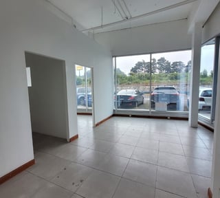 Oficina en Venta Edificio Plaza Portal del Bosque torre 1, Km. 22.5 CES