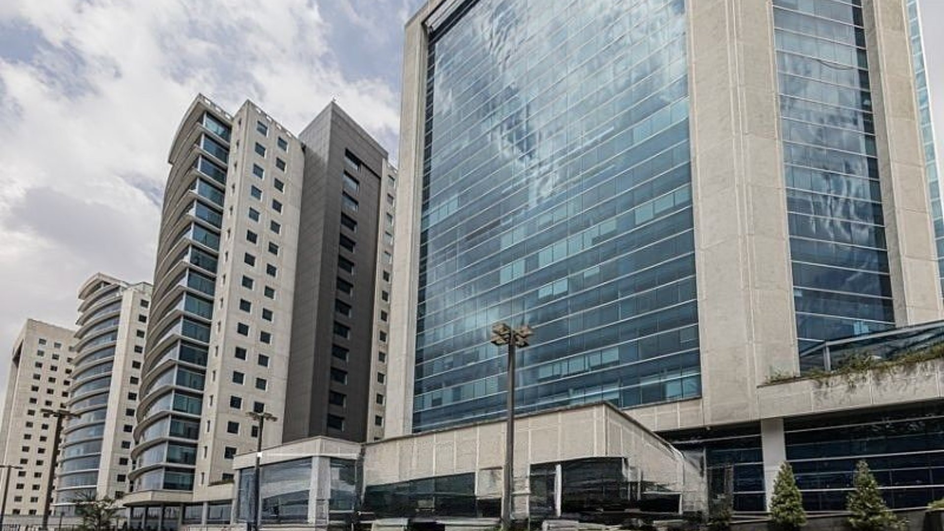 Oficina en Venta y Renta en Zona Pradera Guatemala, zona 10