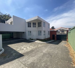 Residencial en venta / 2 casas en venta, zona 16