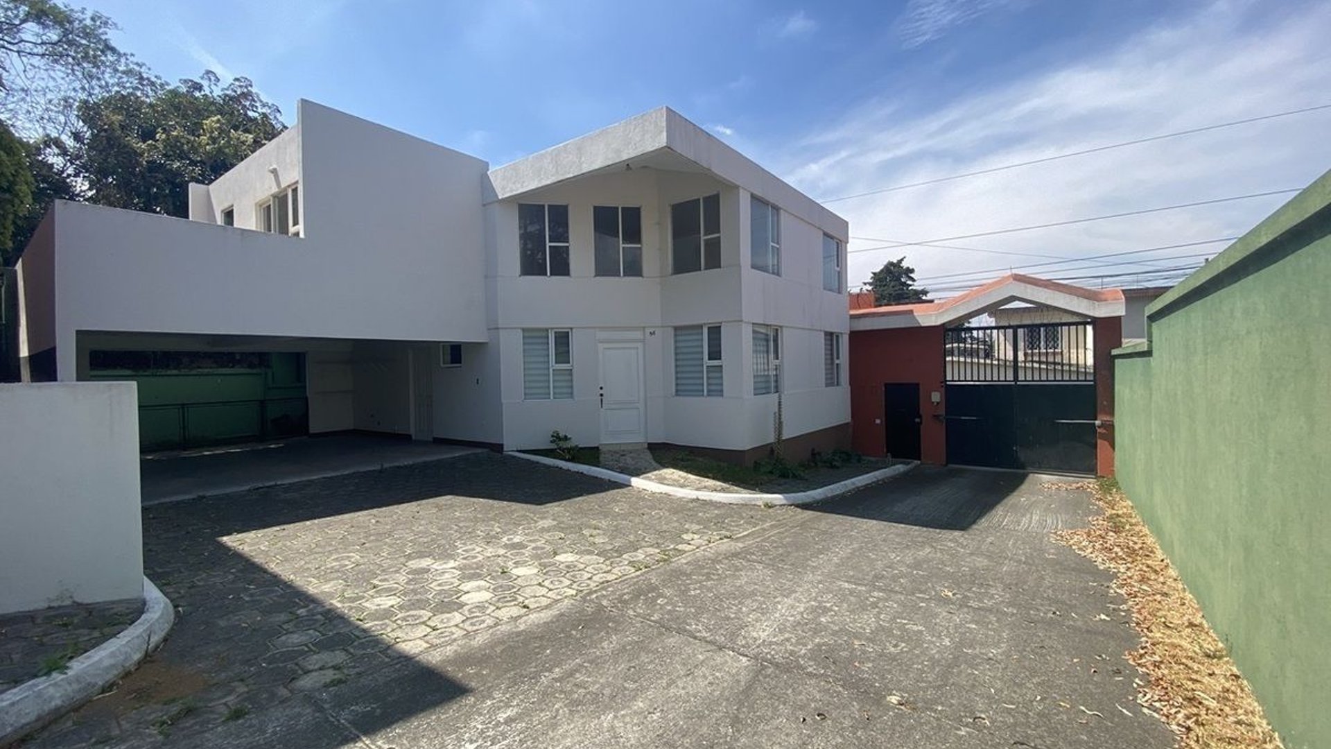 Residencial en venta / 2 casas en venta, zona 16