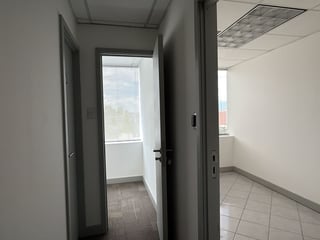 Oficina en Alquiler / Venta Edificio Europlaza, zona 14 - 4