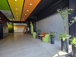 Local Comercial en Alquiler con 210.00m2 - 2