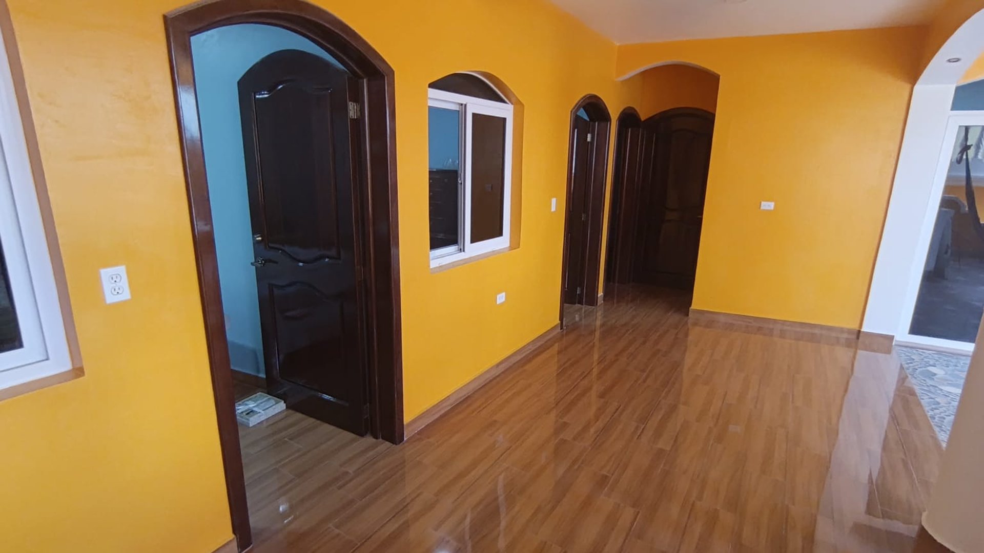 CASA EN RENTA IDEAL PARA OFICINAS O CLINICAS MEDICAS - Miniatura 18