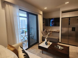 Apartamento venta 1 habitacion NUEVO zona 10 nivel alto - 2