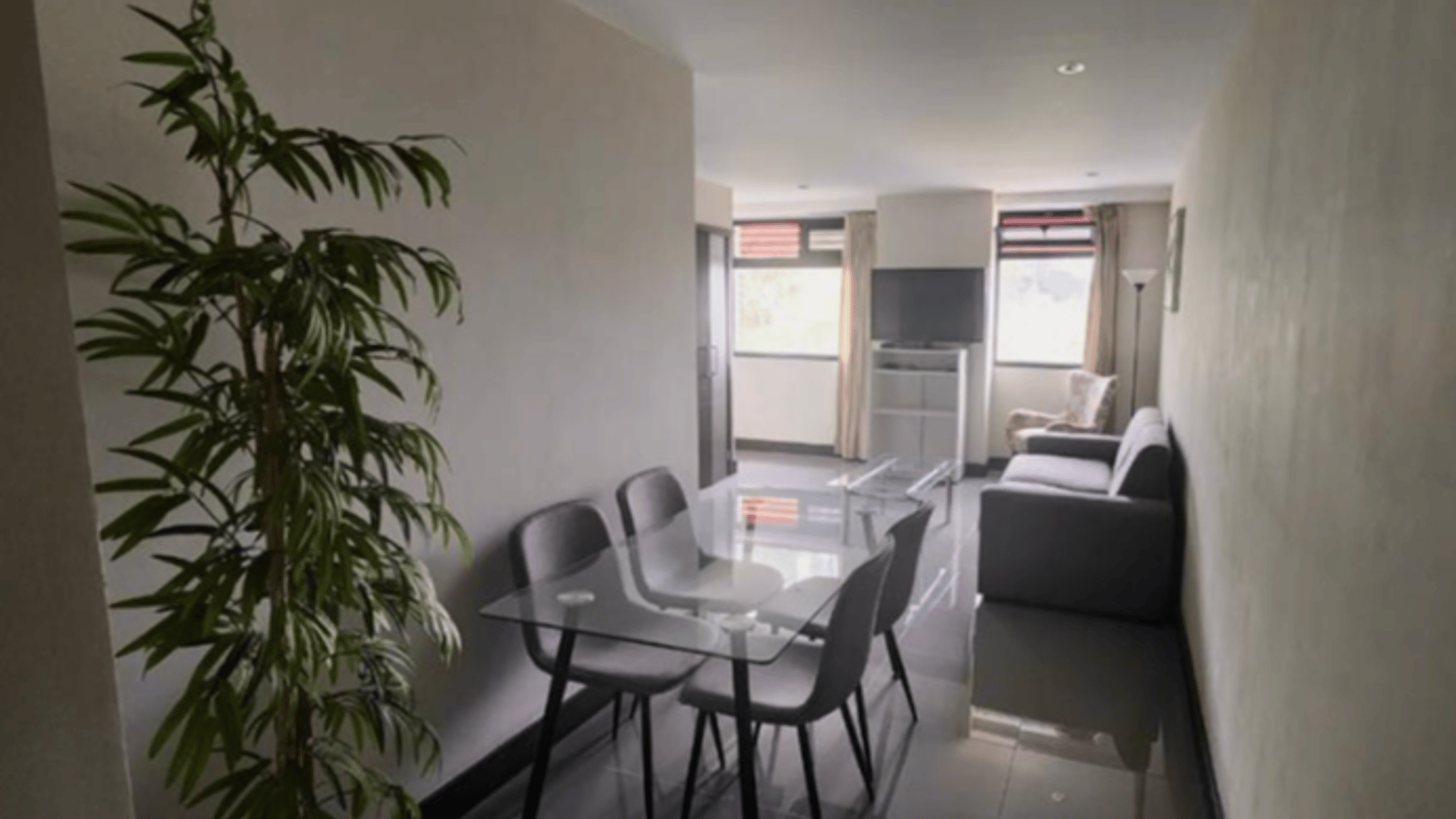 Apartamento Amueblado en Menorca Zona 15 | 1 Habitación con baño completo