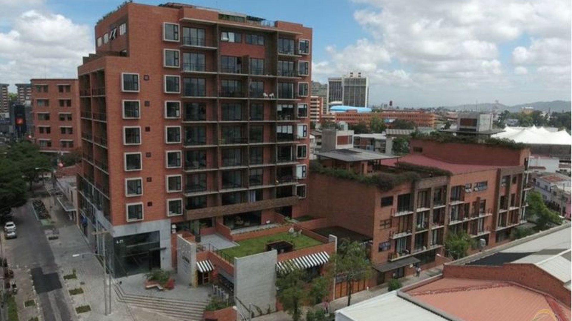 ???? APARTAMENTO EN VENTA – 1 HAB + ESTUDIO + JARDÍN | 4VENECIA | ZONA 4 - Miniatura 2