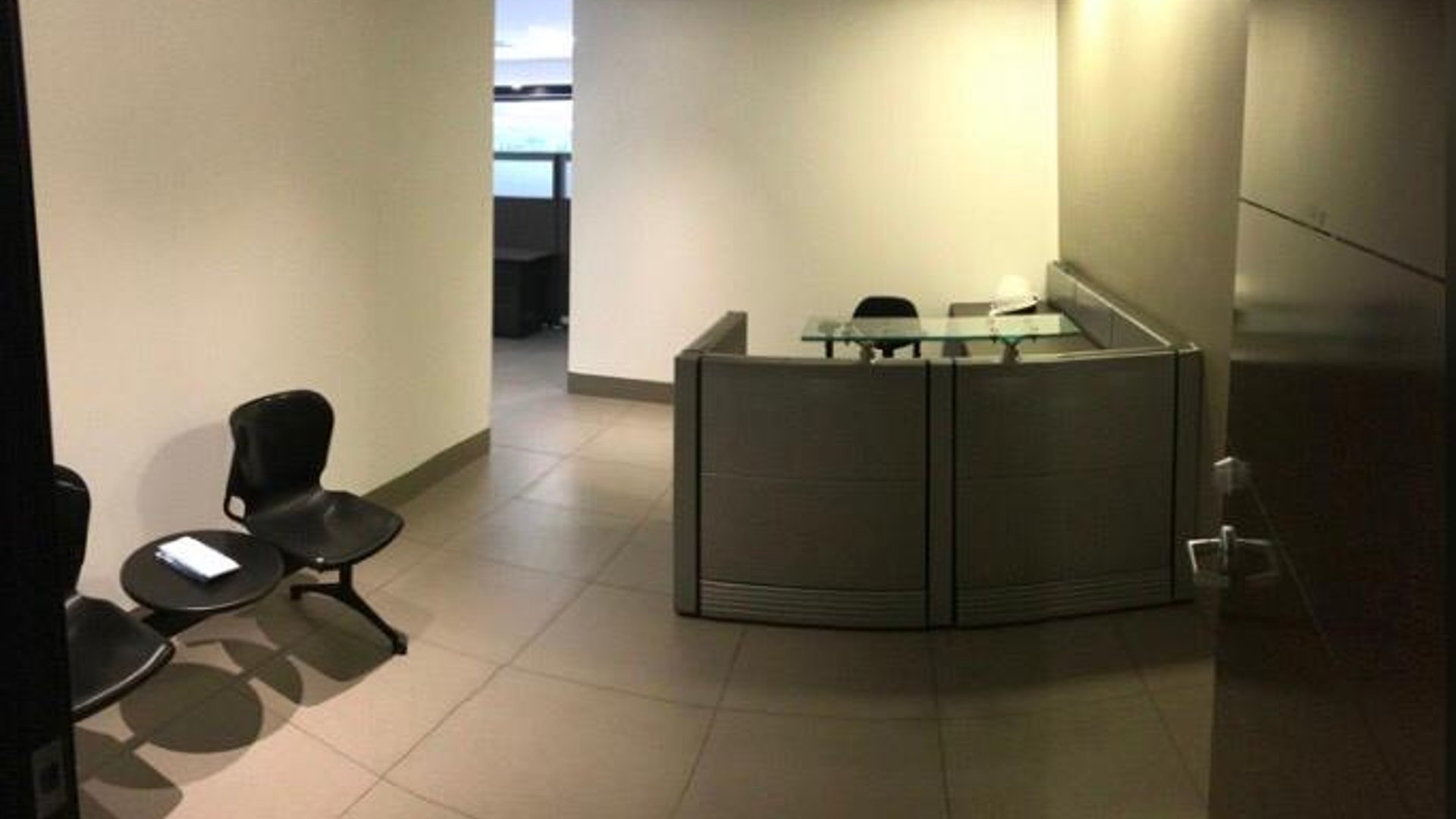 Oficina en venta en Edificio Desing Center zona 10