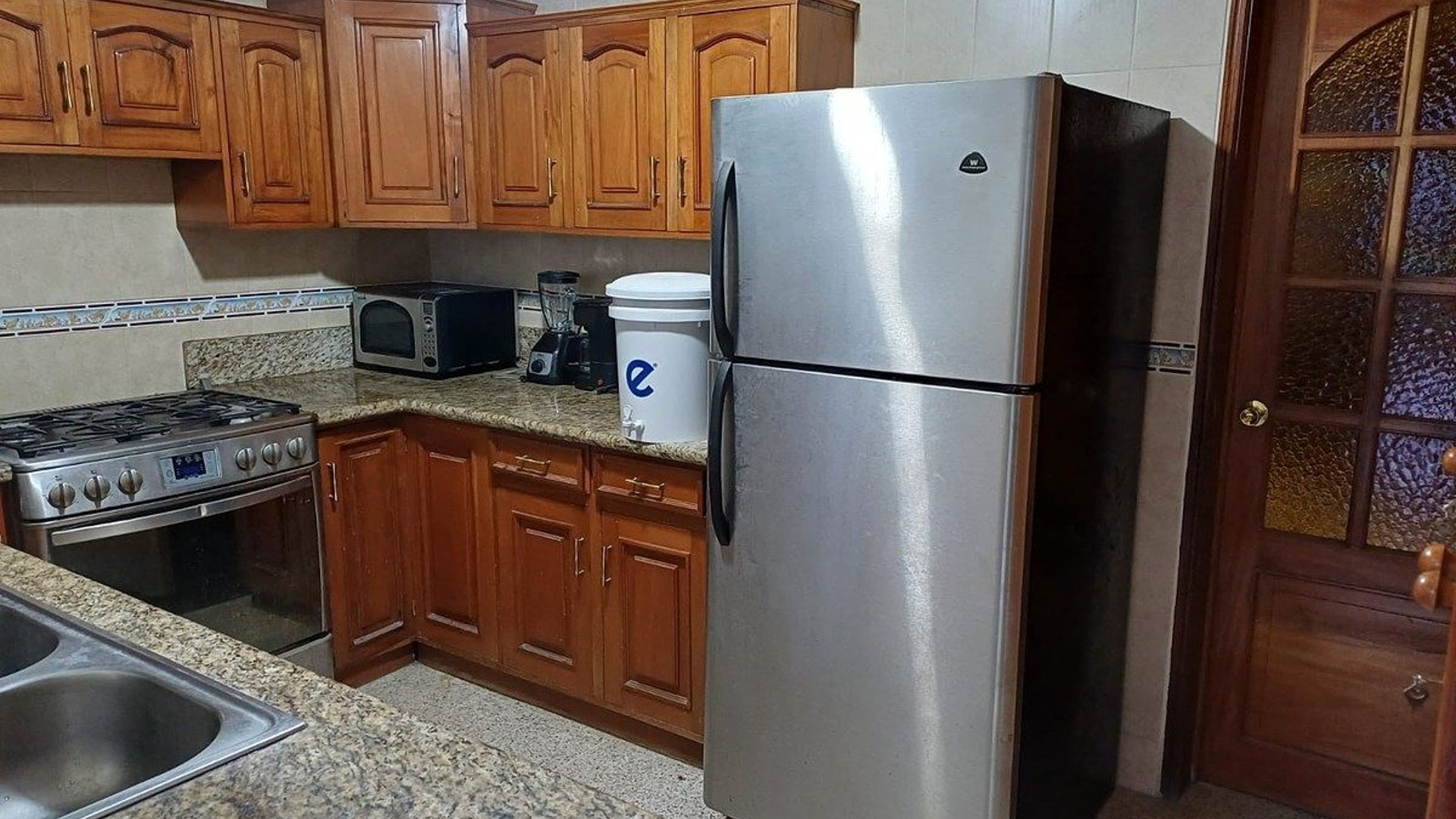 Casa Semi-Amueblada en Renta – Boulevard Vista Hermosa, Zona 15 - Miniatura 8