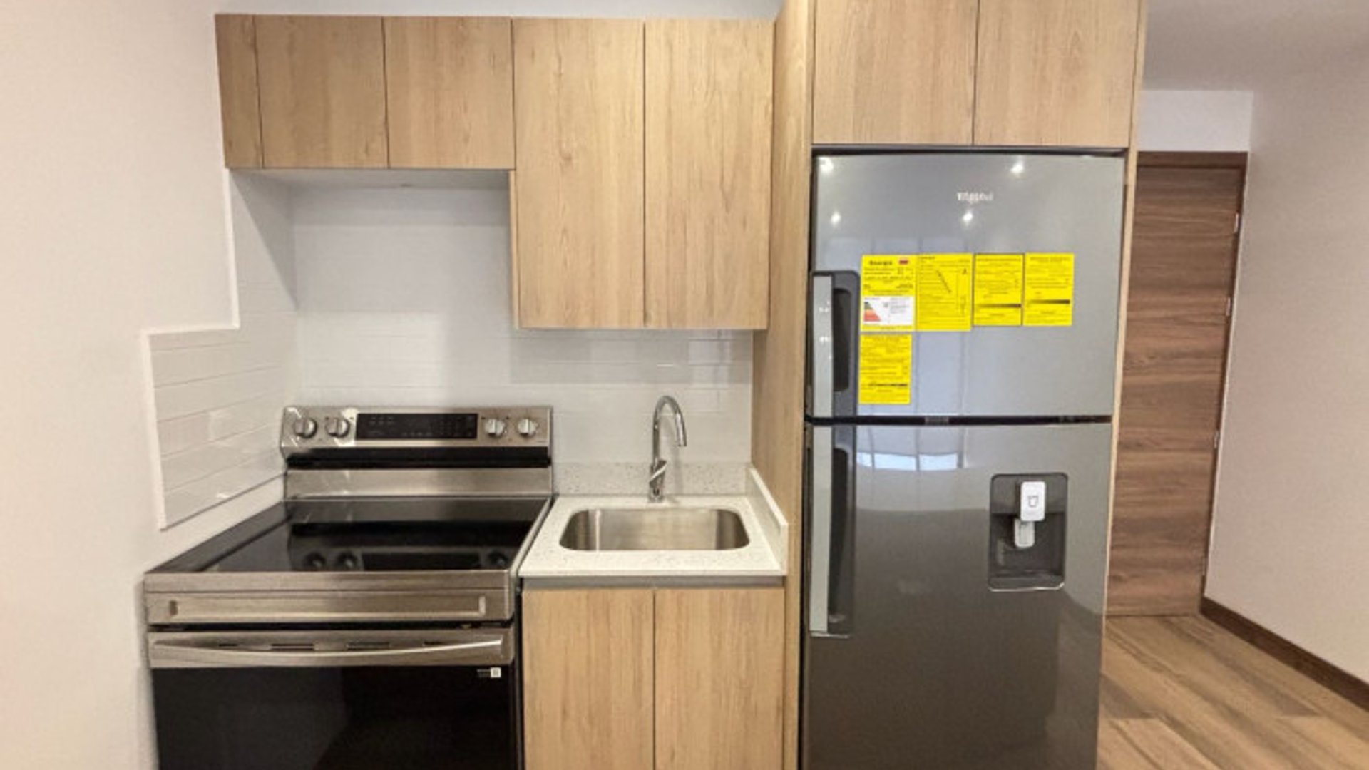 Apartamento en renta en zona 15 Vista Hermosa 1 - Miniatura 2
