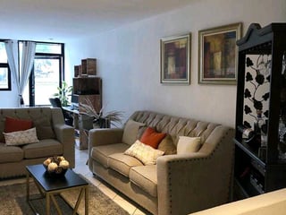 Vendo en 1er. Nivel Apartamento en zona 14 sobre  5ta ave - 4