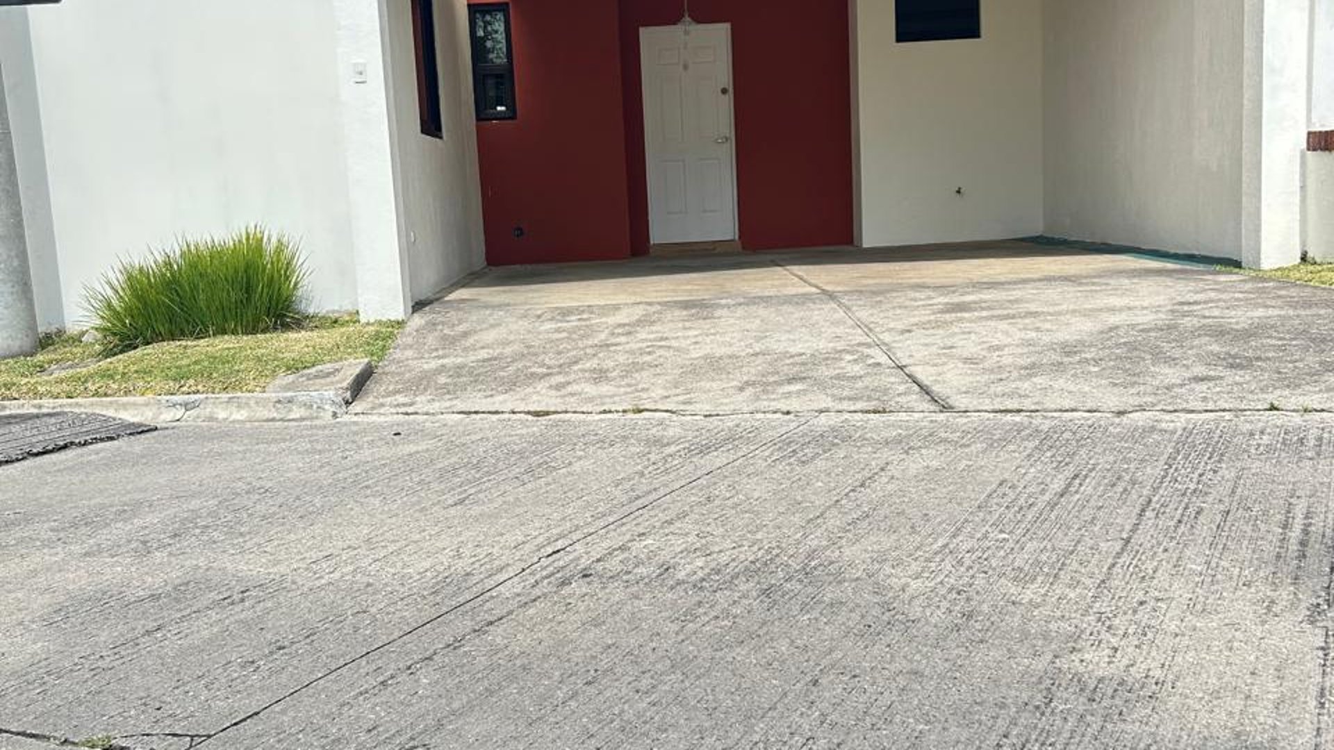 📍 CASA EN ALQUILER – CONDOMINIO CAMPO GRANDE | CARRETERA A PAVÓN
