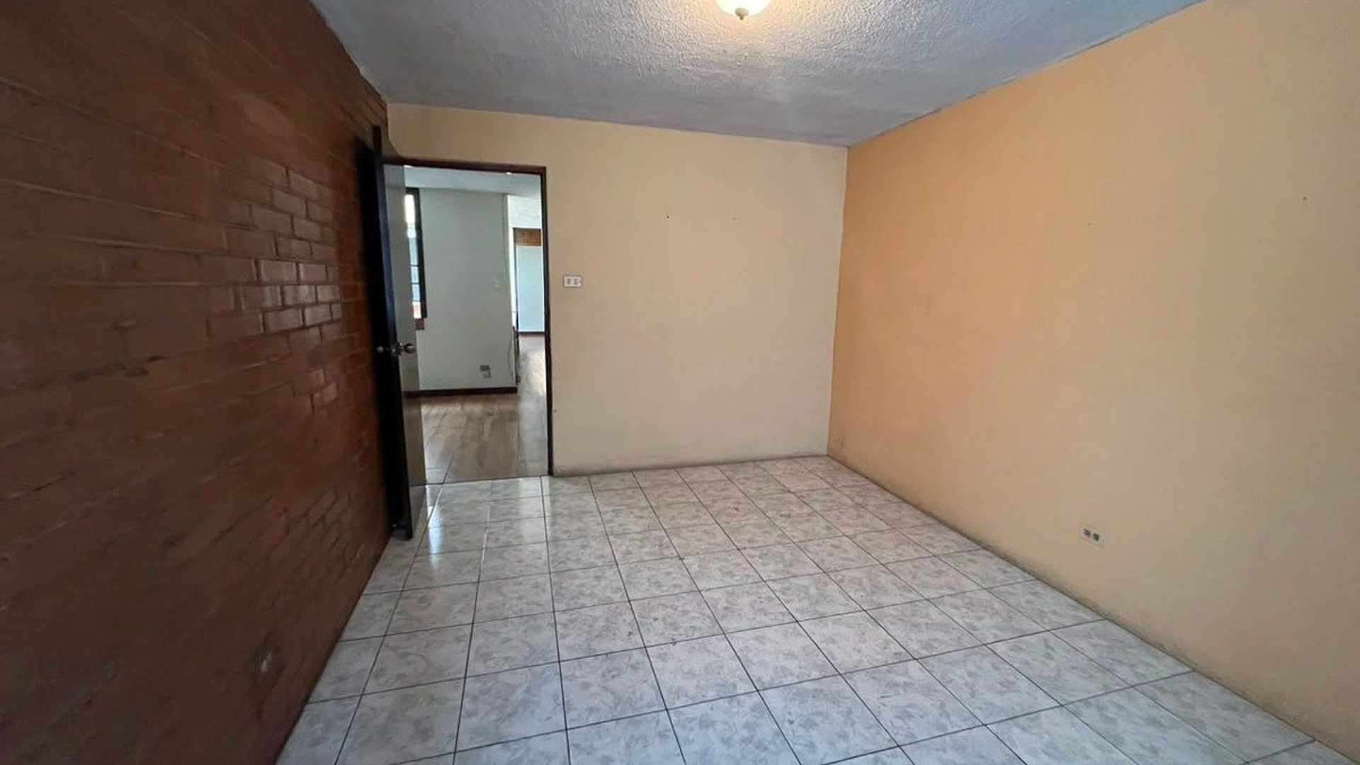 Casa en Renta - Condominio La Pradera, Zona 10 - Miniatura 9