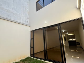 Casa nueva en venta de 3 habitaciones, Hacienda Real zona 16 - 2