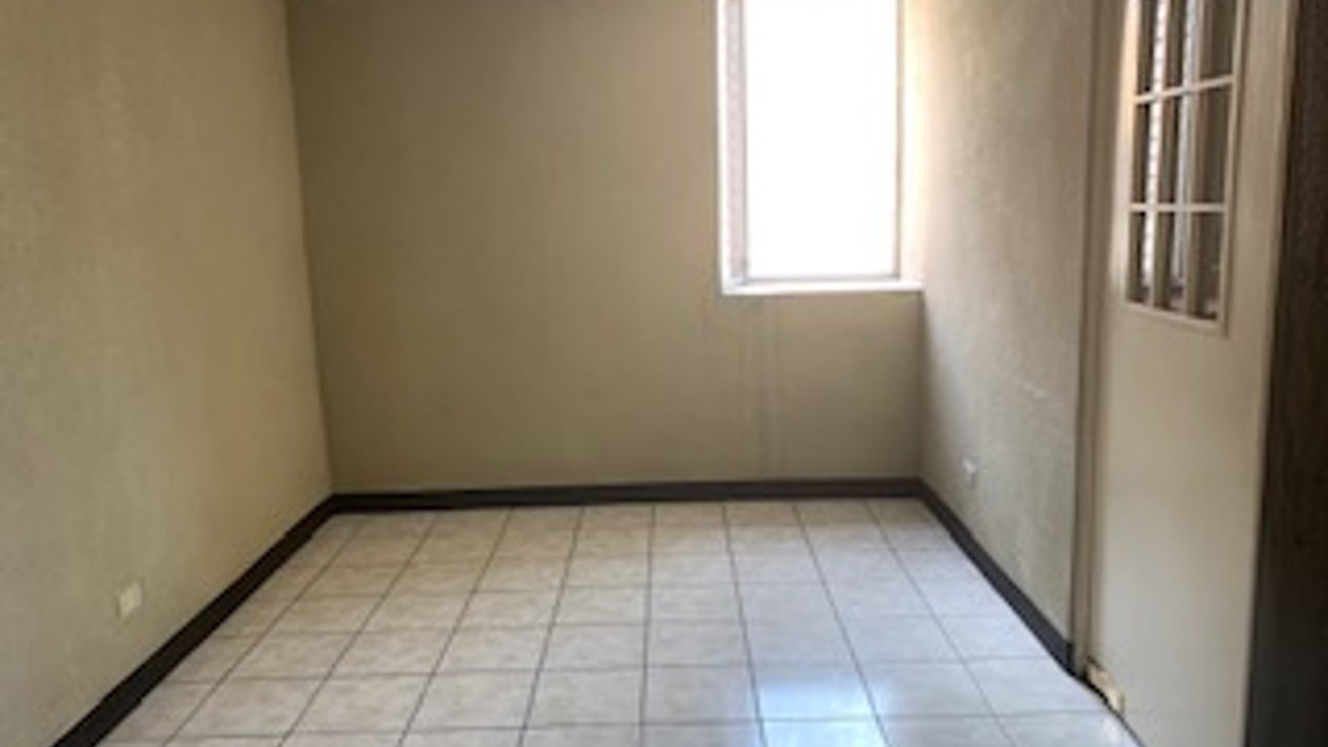 Vendo Casa en Condominio Altos de Fuentes; San Miguel Petapa - Miniatura 9