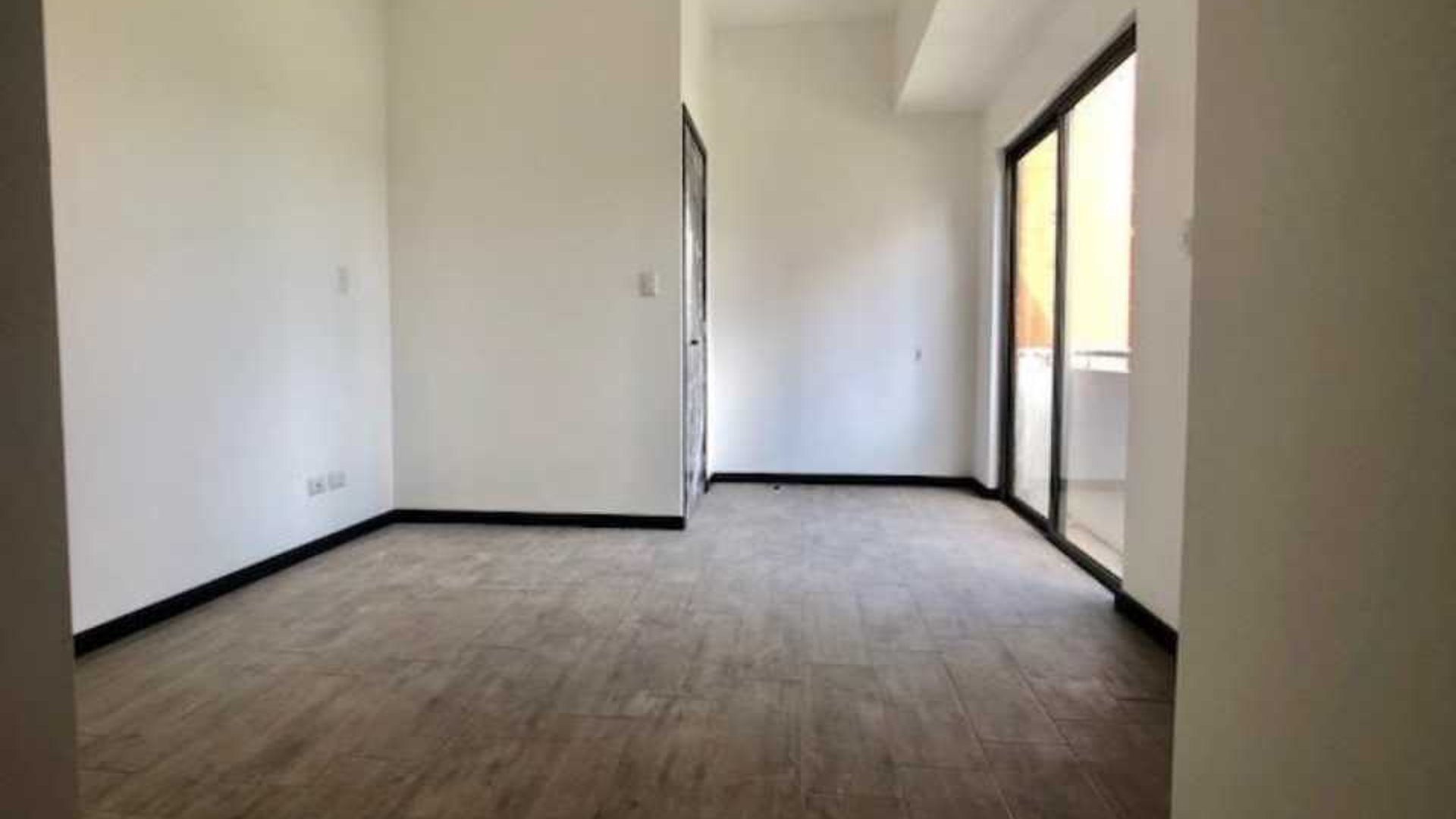 Apartamento en zona 10 Alquilo Casalini - Miniatura 7