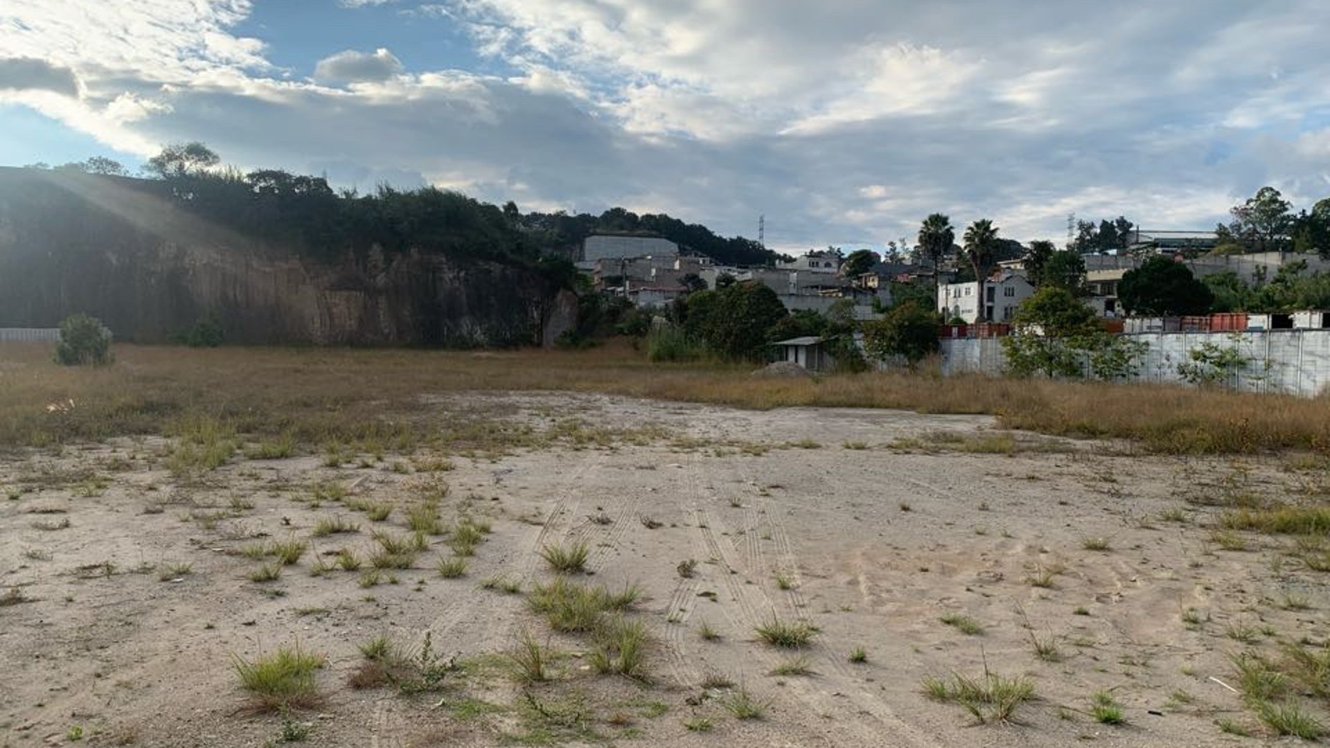 TERRENO EN RENTA EN RUTA AL ATLANTICO ZONA 17 - Miniatura 6