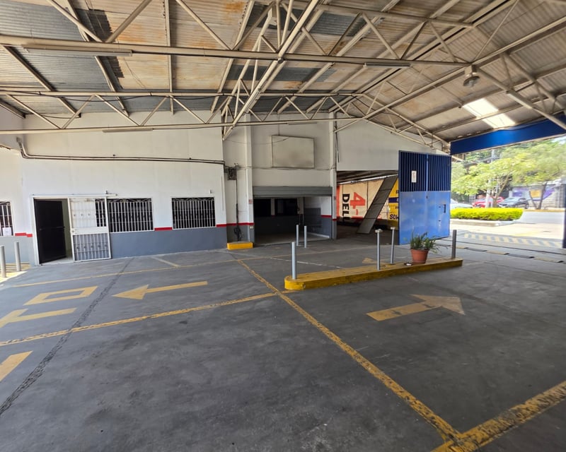 Predio en renta en zona 4 frente a Iglesia Yurrita Ref-5800