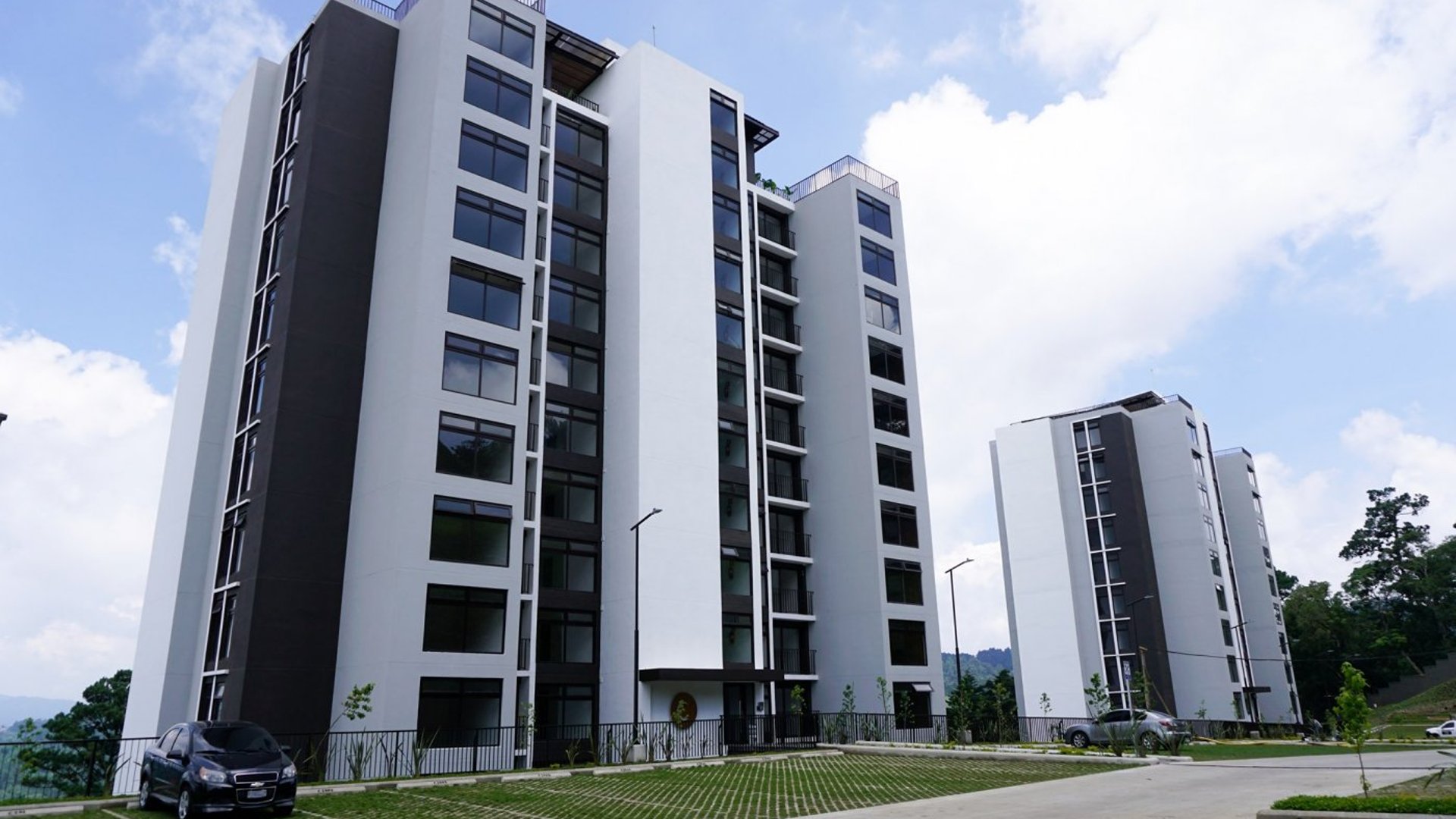 ???? APARTAMENTO EN ALQUILER – EDIFICIO NAGANO | ZONA 16