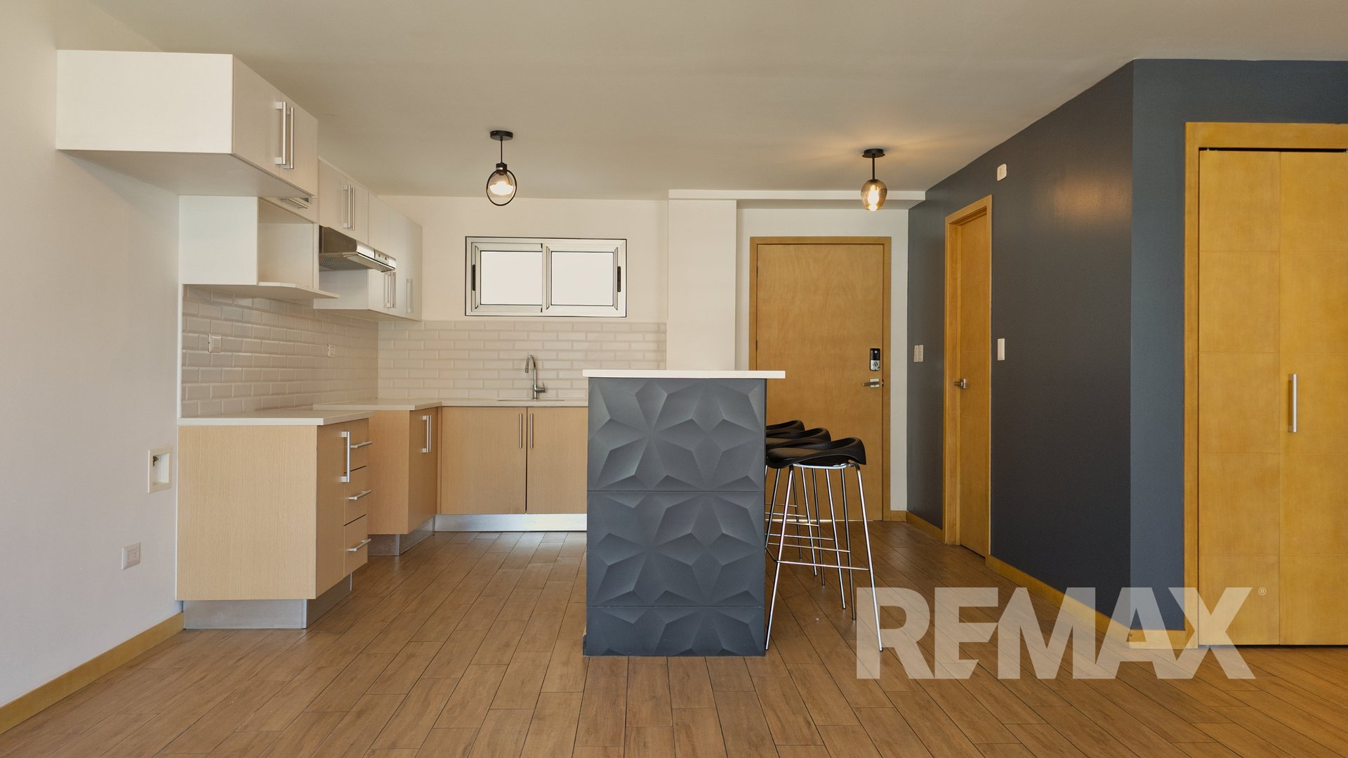 Apartamento en Venta en Zona 10, City Haus - Image 1