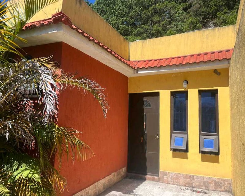 CASA EN VENTA – PRADOS DE SAN JOSÉ