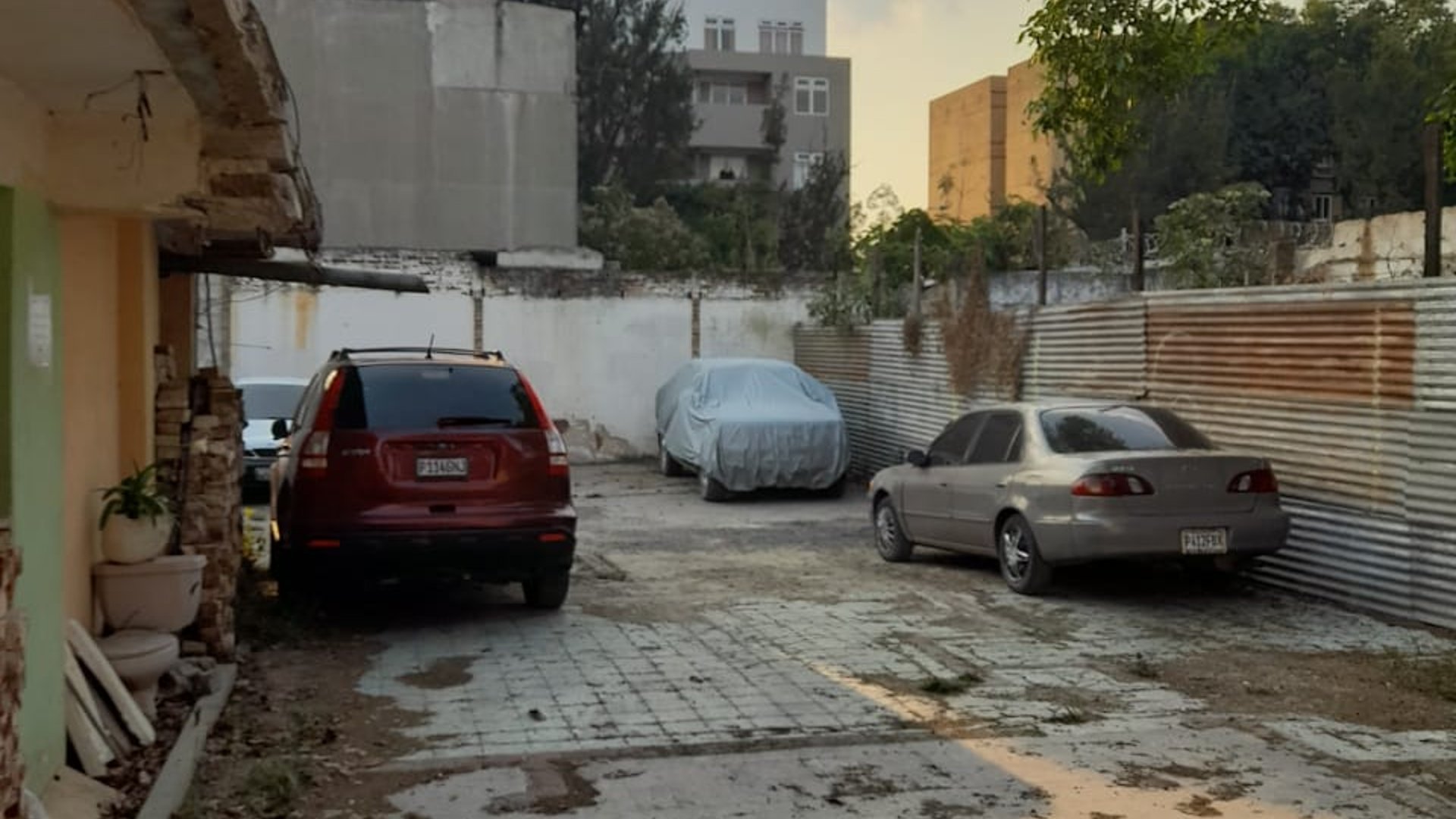 Vendo Terreno con Construcción, en excelente sector de Zona 1 - Miniatura 5