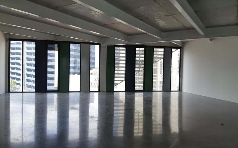 Vendo Oficina de 120mt2 en zona 4. $236,088