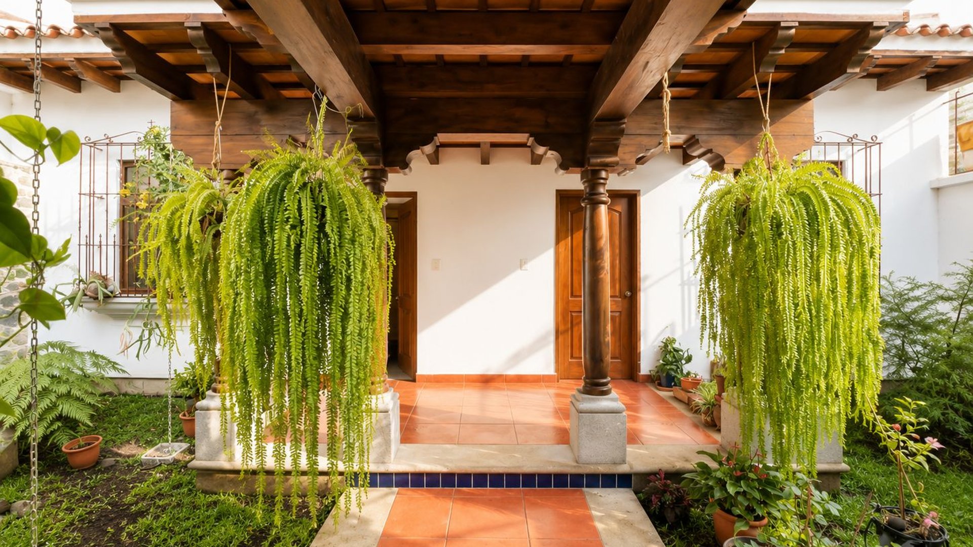 HERMOSA CASA DE UN NIVEL EN RENTA-SAN PEDRO LAS HUERTAS