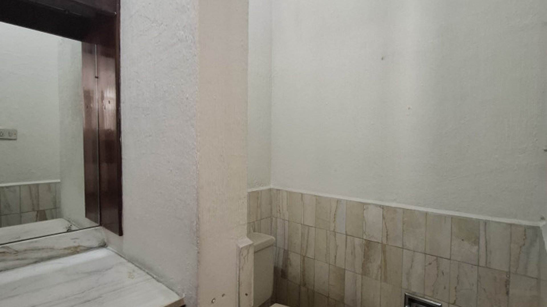 Casa en renta en zona 10 Bulevar Los Próceres - Miniatura 19