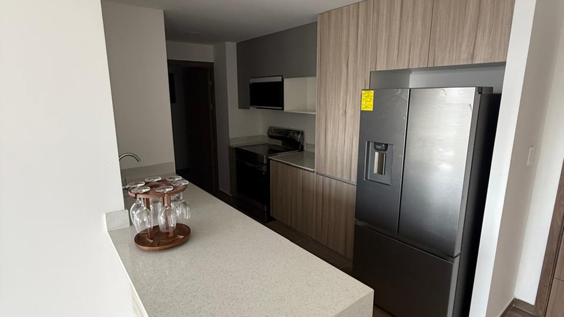 Apartamento en Alquiler Edificio Parque 14, zona 14  - Miniatura 3