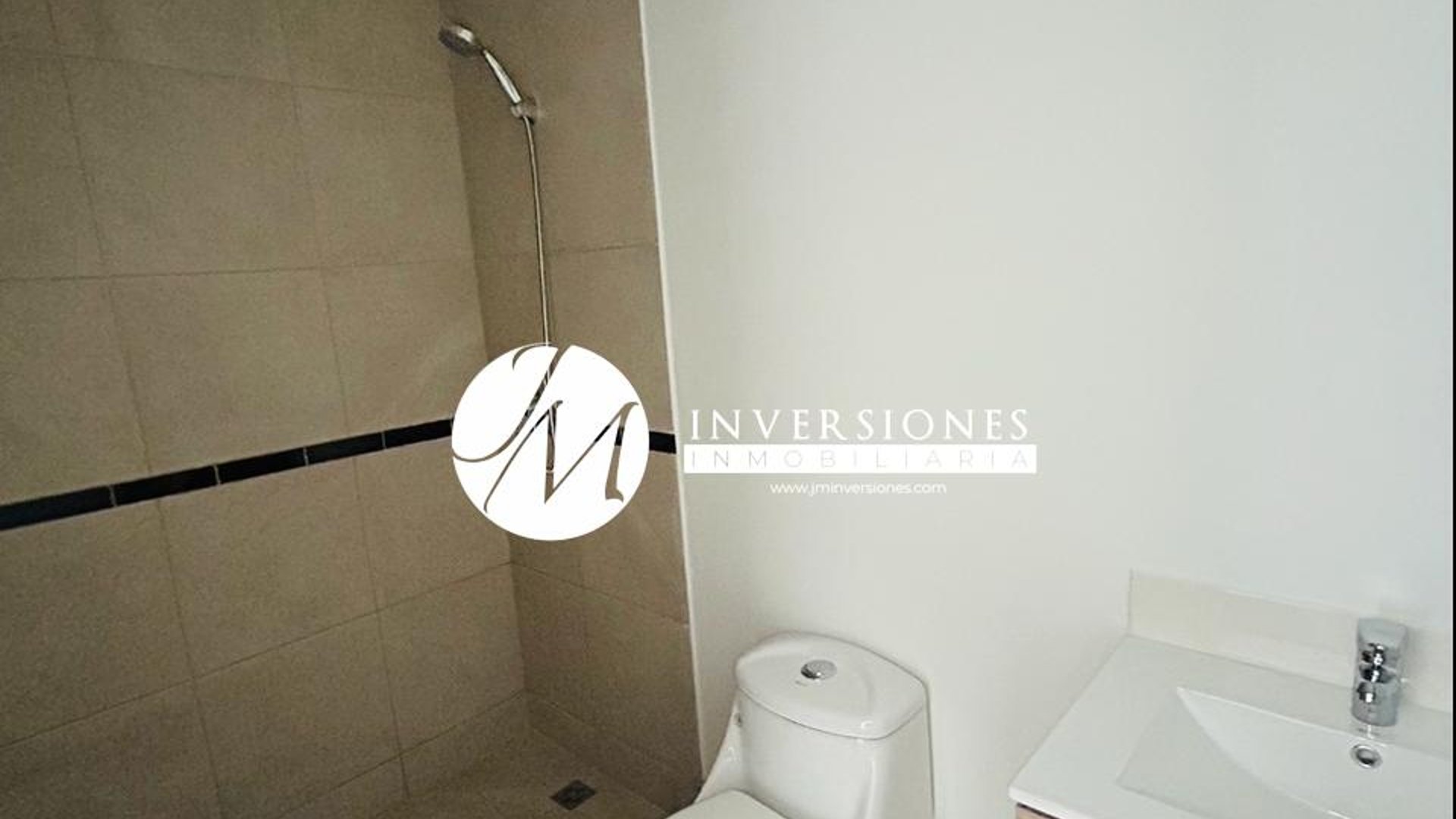 Apartamento en renta Con Linea blanca en zona 12 - Miniatura 6