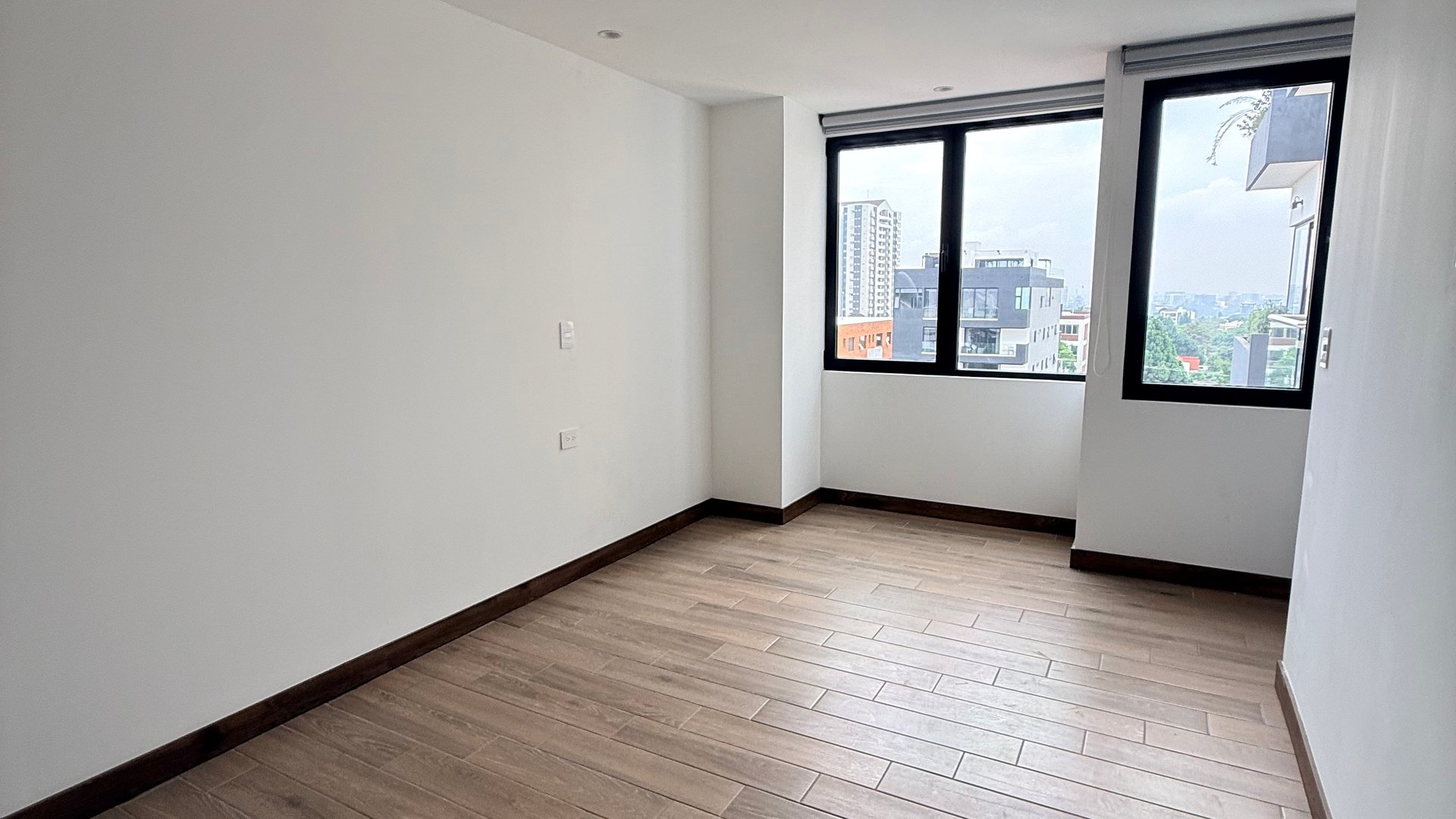 Hermoso apartamento en renta edificio boutique zona 15 - Miniatura 8