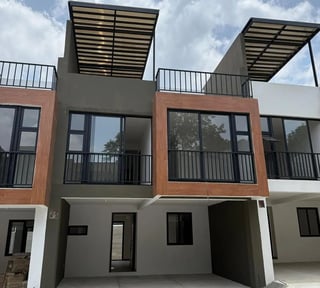 🏡 Casa en Venta – Zona 16 | Laureles de San Isidro