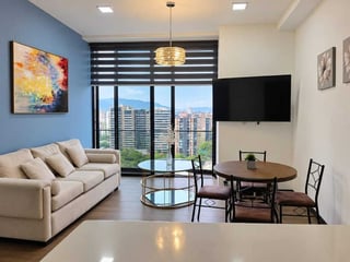 APARTAMENTO EN ALQUILER / VENTA 📍 Edificio Diagoseis, Zona 10 - 2