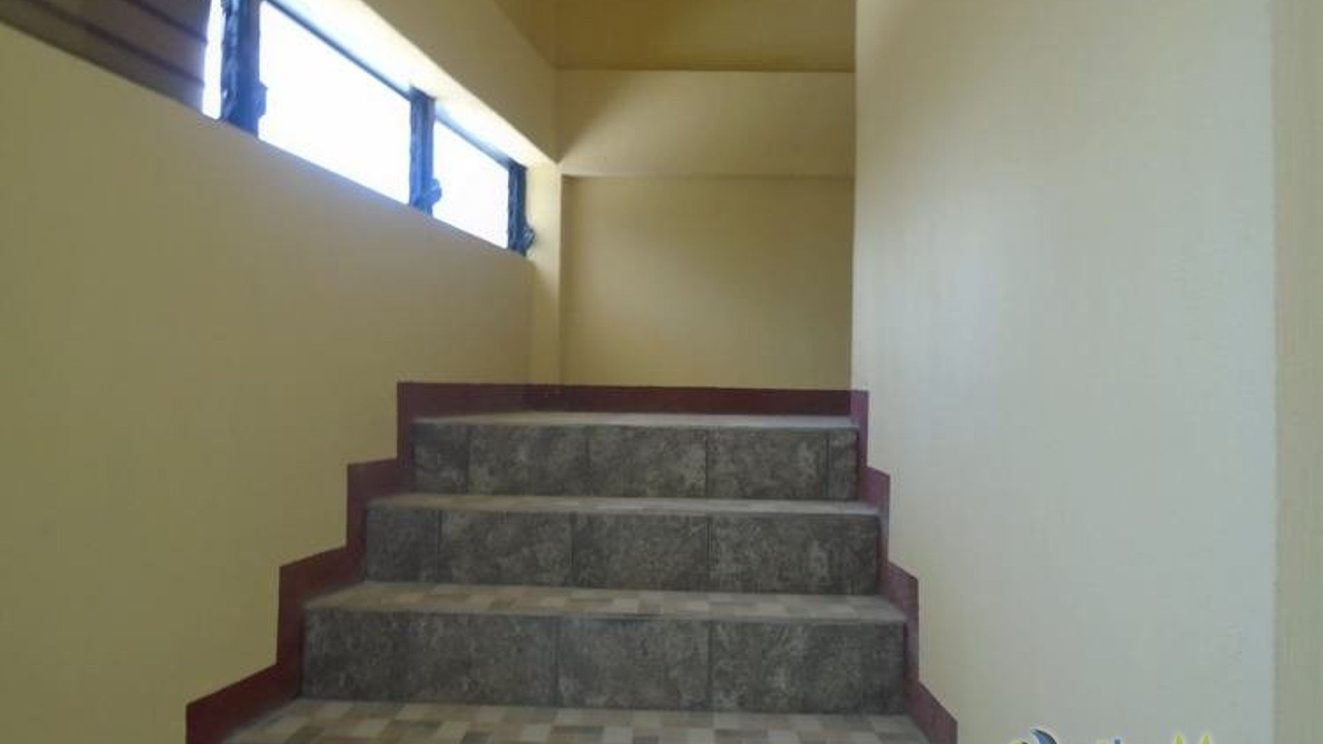 Vendo Casa de 3 niveles en Z6 de Mixco en Residencial - Miniatura 4