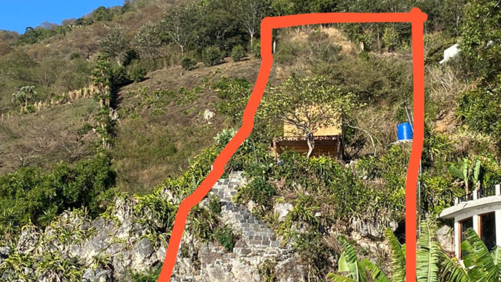 Terreno en venta en Aldea Chuitinamit Santiago Atitlán - Miniatura 9
