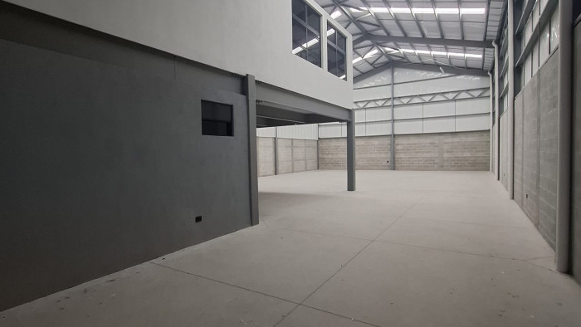 Bodega en venta en Villa Canales Guatemala | Oficinas y Bodegas - Miniatura 3